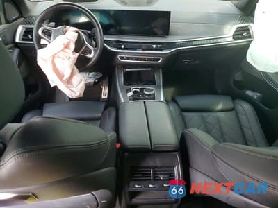 Zdjęcie 8 z 13 samochodu: 2025 BMW X5 XDRIVE40I VIN:5UX23EU05S9Y90998 - miniatura