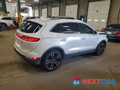 Trzecie zdjęcie samochodu z tyłu: 2017 LINCOLN MKC RESERVE VIN:5LMTJ3DH6HUL46577 - miniatura