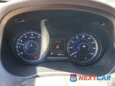 Zdjęcie 9 z 12 samochodu: 2016 HYUNDAI AZERA BASE VIN:KMHFG4JG7GA513545 - miniatura