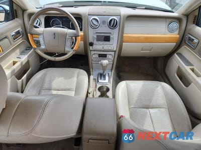 Zdjęcie 8 z 12 samochodu: 2006 LINCOLN ZEPHYR VIN:3LNHM26126R629654 - miniatura