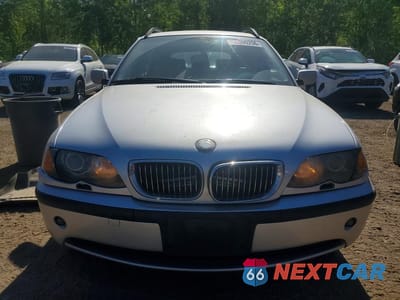 Piąte zdjęcie samochodu w środku: 2003 BMW 325 IT VIN:WBAEN33453EZ15468 - miniatura