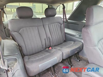 Zdjęcie 10 z 12 samochodu: 2003 CHEVROLET BLAZER VIN:1GNCT18X93K169848 - miniatura