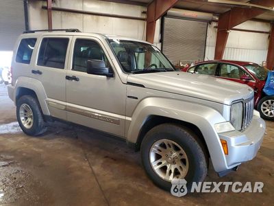 Czwarte zdjęcie samochodu z boku: 2012 JEEP LIBERTY JET VIN:1C4PJMFK2CW112957 - miniatura