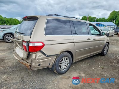Trzecie zdjęcie samochodu z tyłu: 2006 HONDA ODYSSEY EX VIN:5FNRL38496B415805 - miniatura