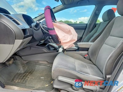 Zdjęcie 7 z 12 samochodu: 2010 HONDA CIVIC LX VIN:19XFA1F53AE046544 - miniatura