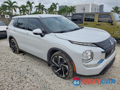 Czwarte zdjęcie samochodu z boku: 2022 MITSUBISHI OUTLANDER ES VIN:JA4J3TA82NZ032298 - miniatura