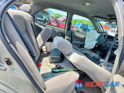 Zdjęcie 10 z 12 samochodu: 2001 TOYOTA CAMRY LE V6 VIN:JT2BF22K110294181 - miniatura