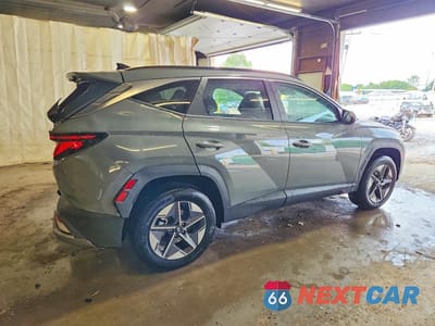 Trzecie zdjęcie samochodu z tyłu: 2026 HYUNDAI TUCSON SEL VIN:5NMJBCDE7TH669201 - miniatura