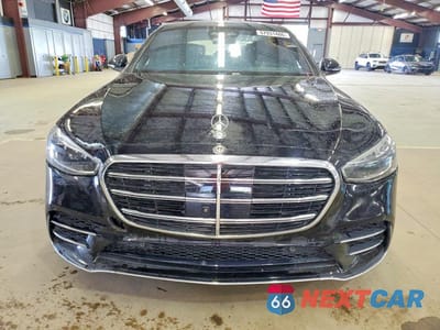 Piąte zdjęcie samochodu w środku: 2022 MERCEDES-BENZ S 580 4MATIC VIN:W1K6G7GB6NA136999 - miniatura