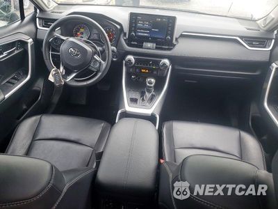 Zdjęcie 8 z 14 samochodu: 2019 TOYOTA RAV4 XLE PREMIUM VIN:2T3A1RFV5KC038915 - miniatura