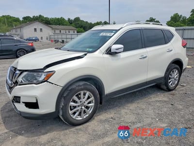 2017 NISSAN ROGUE SV KNMAT2MV0HP597277 - główne zdjęcie licytacji z USA - miniatura