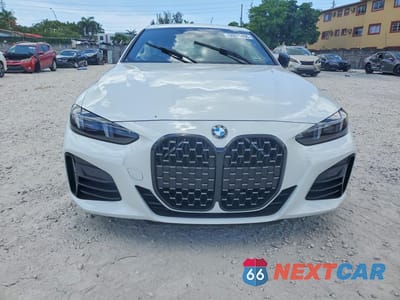 Piąte zdjęcie samochodu w środku: 2025 BMW 430I VIN:WBA43DA01SCU13803 - miniatura