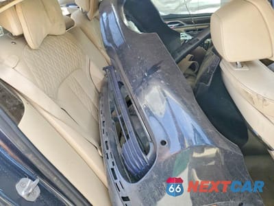 Zdjęcie 10 z 12 samochodu: 2016 BMW 750 XI VIN:WBA7F2C54GG415451 - miniatura