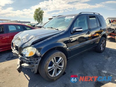 2003 MERCEDES-BENZ ML 350 4JGAB57EX3A423983 - główne zdjęcie licytacji z USA - miniatura