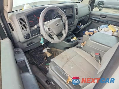 Zdjęcie 8 z 13 samochodu: 2012 NISSAN NV 2500 HD S VIN:1N6AF0LX4CN116267 - miniatura