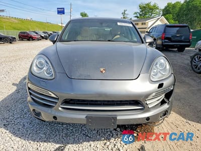 Piąte zdjęcie samochodu w środku: 2014 PORSCHE CAYENNE BASE VIN:WP1AA2A27ELA94704 - miniatura