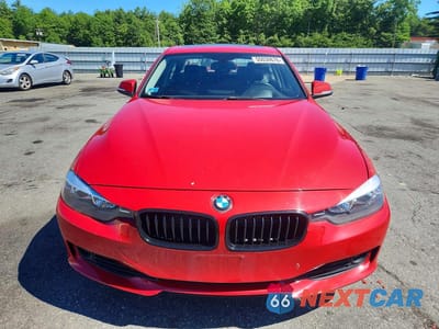 Piąte zdjęcie samochodu w środku: 2013 BMW 328 XI SULEV VIN:WBA3B5C5XDF594740 - miniatura