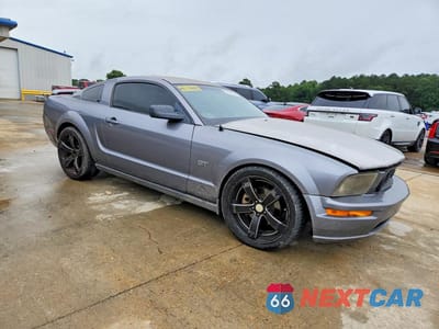 Czwarte zdjęcie samochodu z boku: 2006 FORD MUSTANG GT VIN:1ZVFT82H965227067 - miniatura