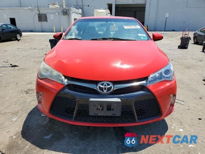 Piąte zdjęcie samochodu w środku: 2017 TOYOTA CAMRY SE VIN:4T1BF1FK2HU644170 - miniatura