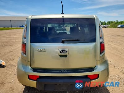 Zdjęcie 6 z 13 samochodu: 2010 KIA SOUL + VIN:KNDJT2A20A7178359 - miniatura