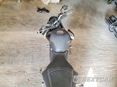 Zdjęcie 6 z 10 samochodu: 2020 YAMAHA MT-03 VIN:MH3RH20Y0LK001953 - miniatura