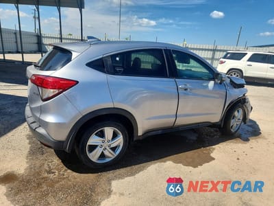 Trzecie zdjęcie samochodu z tyłu: 2019 HONDA HR-V EX VIN:3CZRU5H52KM717177 - miniatura