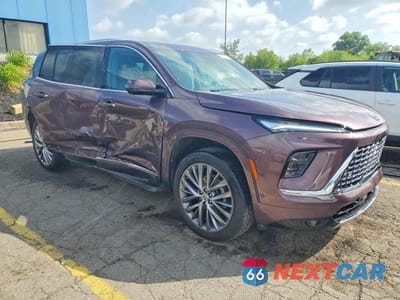 Czwarte zdjęcie samochodu z boku: 2026 BUICK ENCLAVE AVENIR VIN:5GAEVCKS2TJ151980 - miniatura