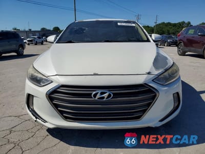 Piąte zdjęcie samochodu w środku: 2017 HYUNDAI ELANTRA LIMITED VIN:5NPD84LF3HH070415 - miniatura