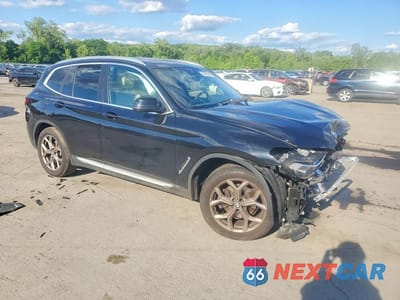 Czwarte zdjęcie samochodu z boku: 2022 BMW X3 XDRIVE30I VIN:5UX53DP00N9N03877 - miniatura