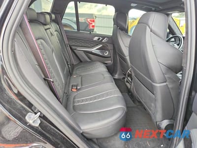 Zdjęcie 10 z 12 samochodu: 2021 BMW X5 M VIN:5YMJU0C00M9G71264 - miniatura