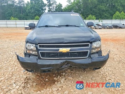 Piąte zdjęcie samochodu w środku: 2014 CHEVROLET TAHOE K1500 LT VIN:1GNSKBE03ER153151 - miniatura
