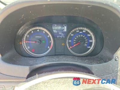 Zdjęcie 9 z 12 samochodu: 2017 HYUNDAI ACCENT SE VIN:KMHCT4AE2HU366581 - miniatura