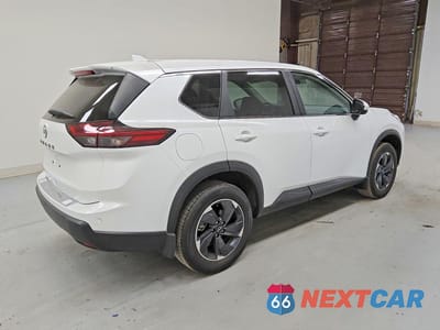 Trzecie zdjęcie samochodu z tyłu: 2026 NISSAN ROGUE SV VIN:5N1BT3BA4TC713182 - miniatura