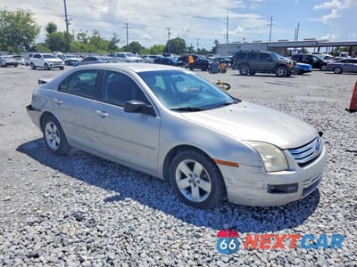 Czwarte zdjęcie samochodu z boku: 2007 FORD FUSION SE VIN:3FAHP07ZX7R212150 - miniatura