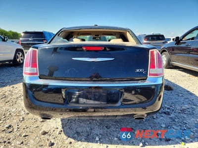 Zdjęcie 6 z 12 samochodu: 2014 CHRYSLER 300C VIN:2C3CCAEG7EH378520 - miniatura
