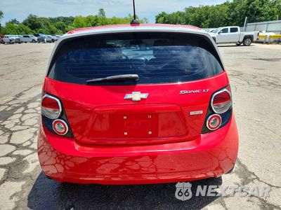 Zdjęcie 6 z 12 samochodu: 2015 CHEVROLET SONIC LT VIN:1G1JC6SB8F4100838 - miniatura