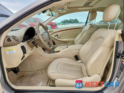 Zdjęcie 7 z 12 samochodu: 2008 MERCEDES-BENZ CLK 350 VIN:WDBTJ56H88F254034 - miniatura