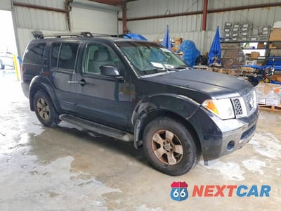 Czwarte zdjęcie samochodu z boku: 2005 NISSAN PATHFINDER XE VIN:5N1AR18U25C773898 - miniatura