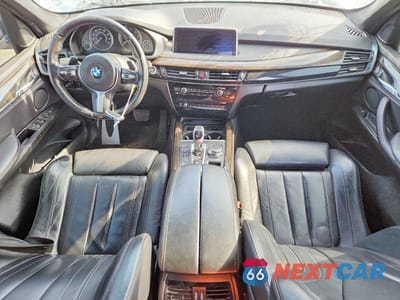 Zdjęcie 8 z 13 samochodu: 2018 BMW X5 SDRIVE35I VIN:5UXKR2C50J0Z15514 - miniatura