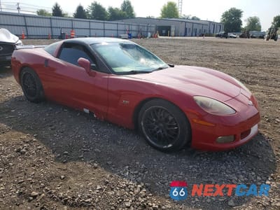 Czwarte zdjęcie samochodu z boku: 2005 CHEVROLET CORVETTE VIN:1G1YY24U255101046 - miniatura