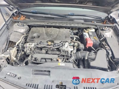 Zdjęcie 11 z 12 samochodu: 2018 TOYOTA CAMRY LE VIN:4T1B11HK4JU141399 - miniatura