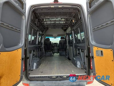 Zdjęcie 10 z 13 samochodu: 2017 MERCEDES-BENZ SPRINTER 2500 VIN:WD3PE7CD1HP525735 - miniatura