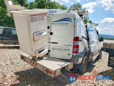 Trzecie zdjęcie samochodu z tyłu: 2016 MERCEDES-BENZ SPRINTER 3500 VAN WITH BUCKET LIFT VIN:WD3PF3DC8GP276943 - miniatura