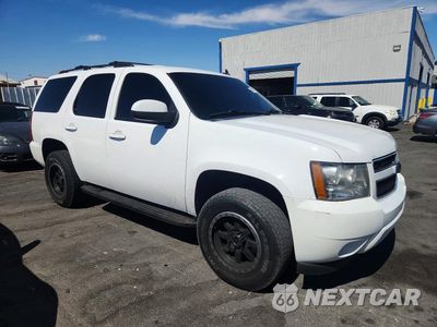 Czwarte zdjęcie samochodu z boku: 2012 CHEVROLET TAHOE C1500 LT VIN:1GNSCBE08CR228145 - miniatura