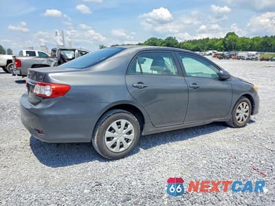 Trzecie zdjęcie samochodu z tyłu: 2011 TOYOTA COROLLA LE VIN:2T1BU4EE3BC723214 - miniatura
