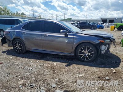 Czwarte zdjęcie samochodu z boku: 2022 TOYOTA CAMRY SE VIN:4T1G11AKXNU046030 - miniatura