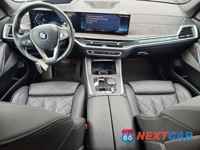 Zdjęcie 8 z 13 samochodu: 2025 BMW X5 XDRIVE50E VIN:5UX43EU08S9X01012 - miniatura