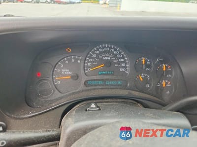 Zdjęcie 9 z 12 samochodu: 2003 CHEVROLET SILVERADO C1500 VIN:2GCEC19V531305990 - miniatura