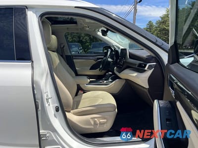 Piąte zdjęcie samochodu w środku: 2021 TOYOTA HIGHLANDER HYBRID LIMITED VIN:5TDYARAH5MS006372 - miniatura