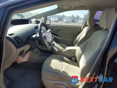 Zdjęcie 7 z 13 samochodu: 2011 TOYOTA PRIUS THREE VIN:JTDKN3DU7B5373924 - miniatura